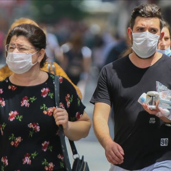 İzmir genelinde maske takmak zorunlu hale geldi #1