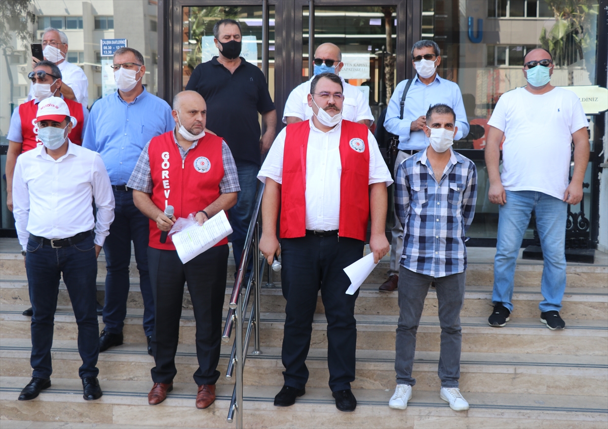 İzmir ve Mersin belediyelerinde işçiler greve gitti #3