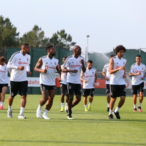 Koronavirüs nedeniyle Beşiktaş'ın izleyeceği yol #1