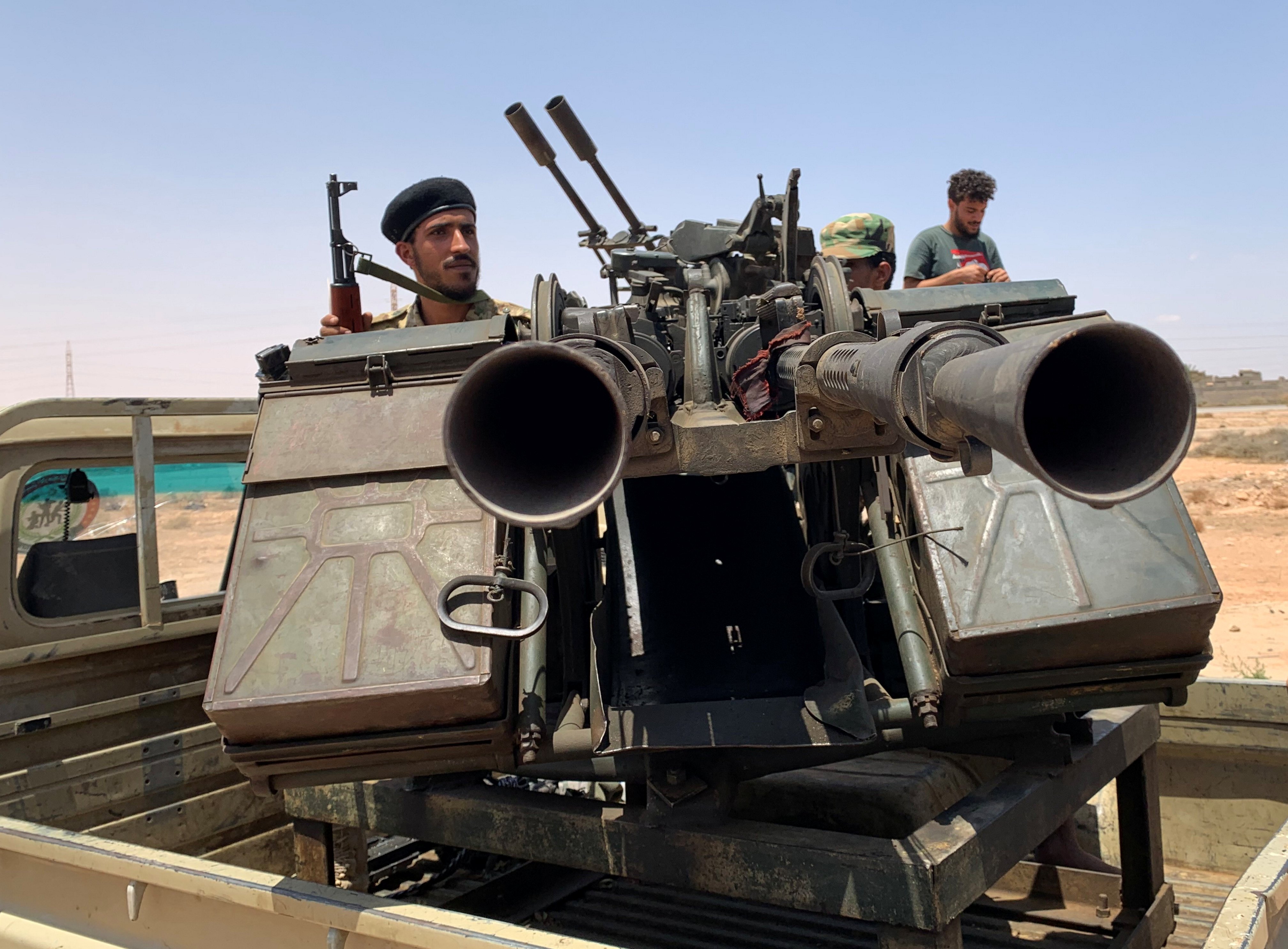 Libya Ordusu, Sirte'nin batısına askeri sevkiyat yapıyor #3