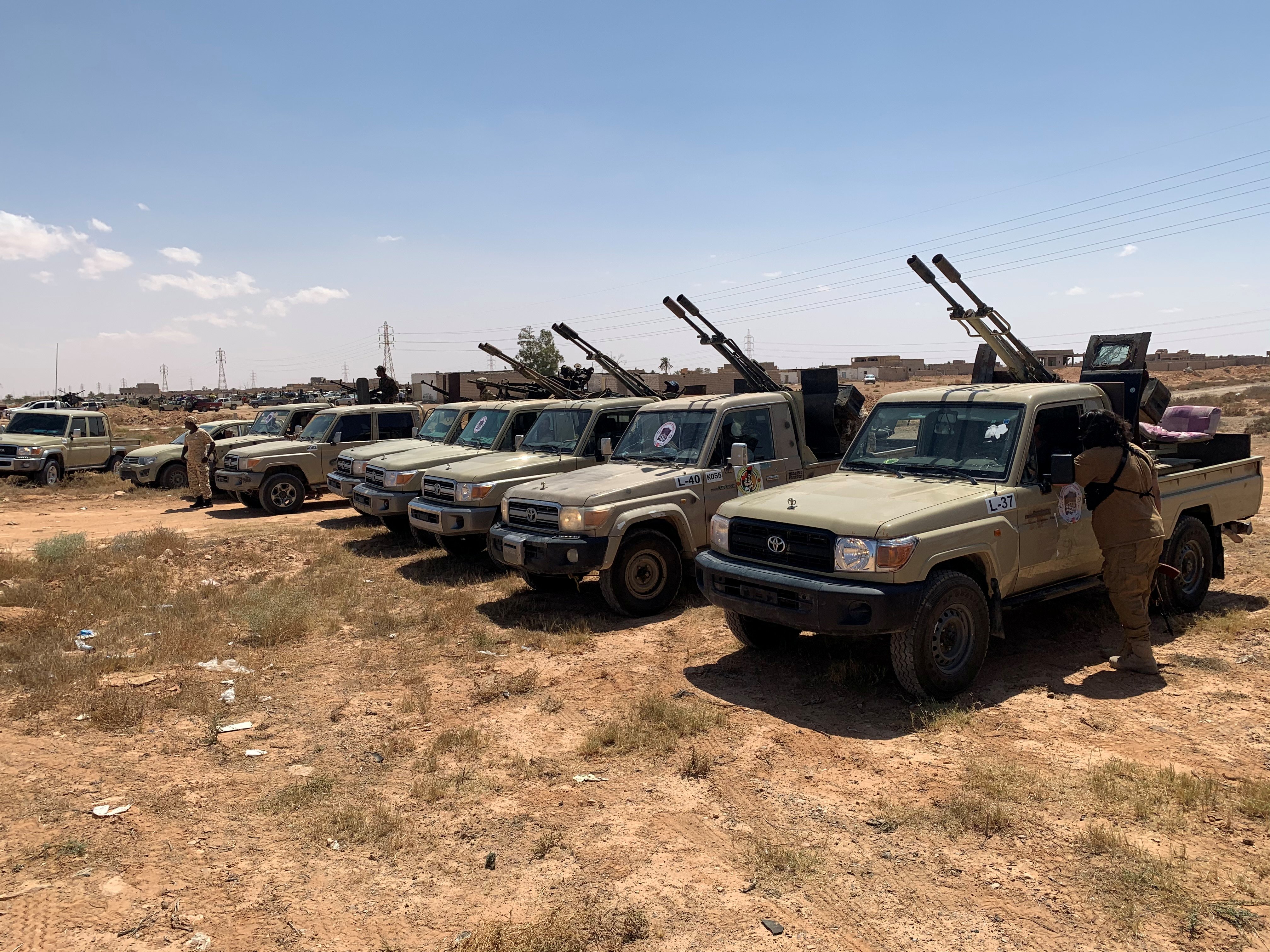Libya Ordusu, Sirte'nin batısına askeri sevkiyat yapıyor #4