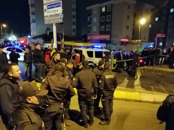 Maltepe ’de otomobile silahlı saldırı: 2 yaralı