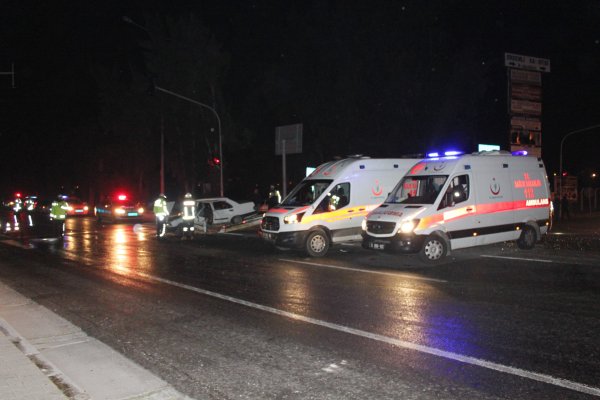 Mersin'de trafik kazası: 1 ölü 7 yaralı