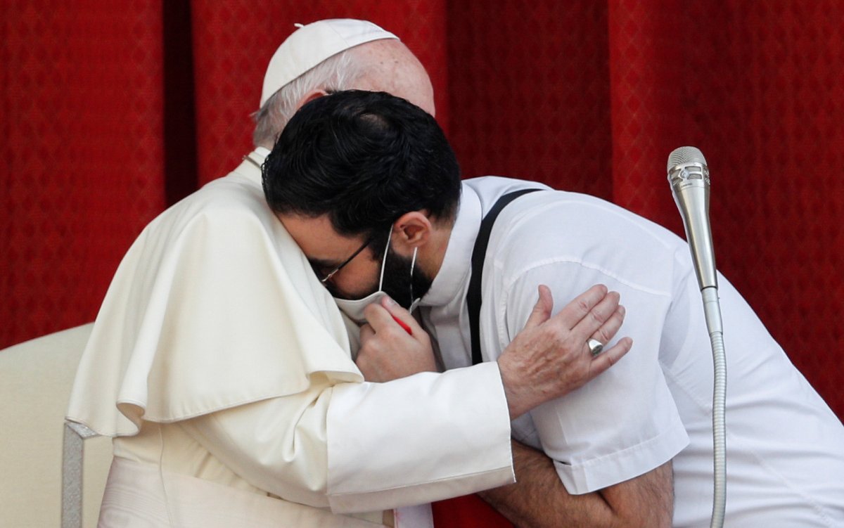 Papa mart ayından sonra ilk defa toplu ayin düzenledi #4