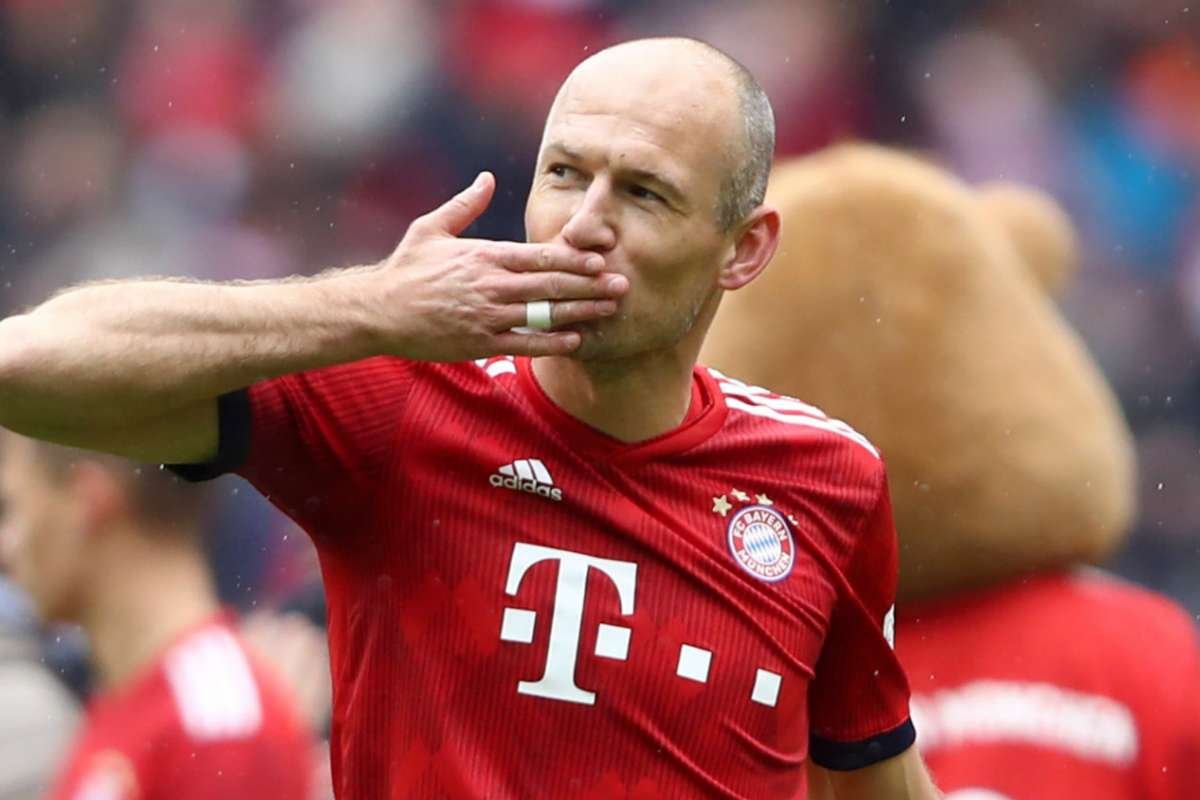 Robben, futbola geri döndü #3