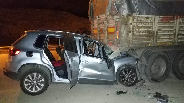 Samsun'da park halindeki tıra çarpan sürücü öldü