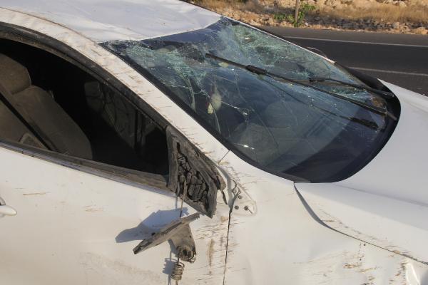 Şanlıurfa'da otomobil takla attı: 3 yaralı