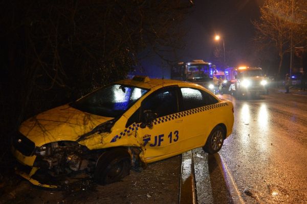 Sarıyer ’de ters yönde giden alkollü sürücü kaza yaptı
