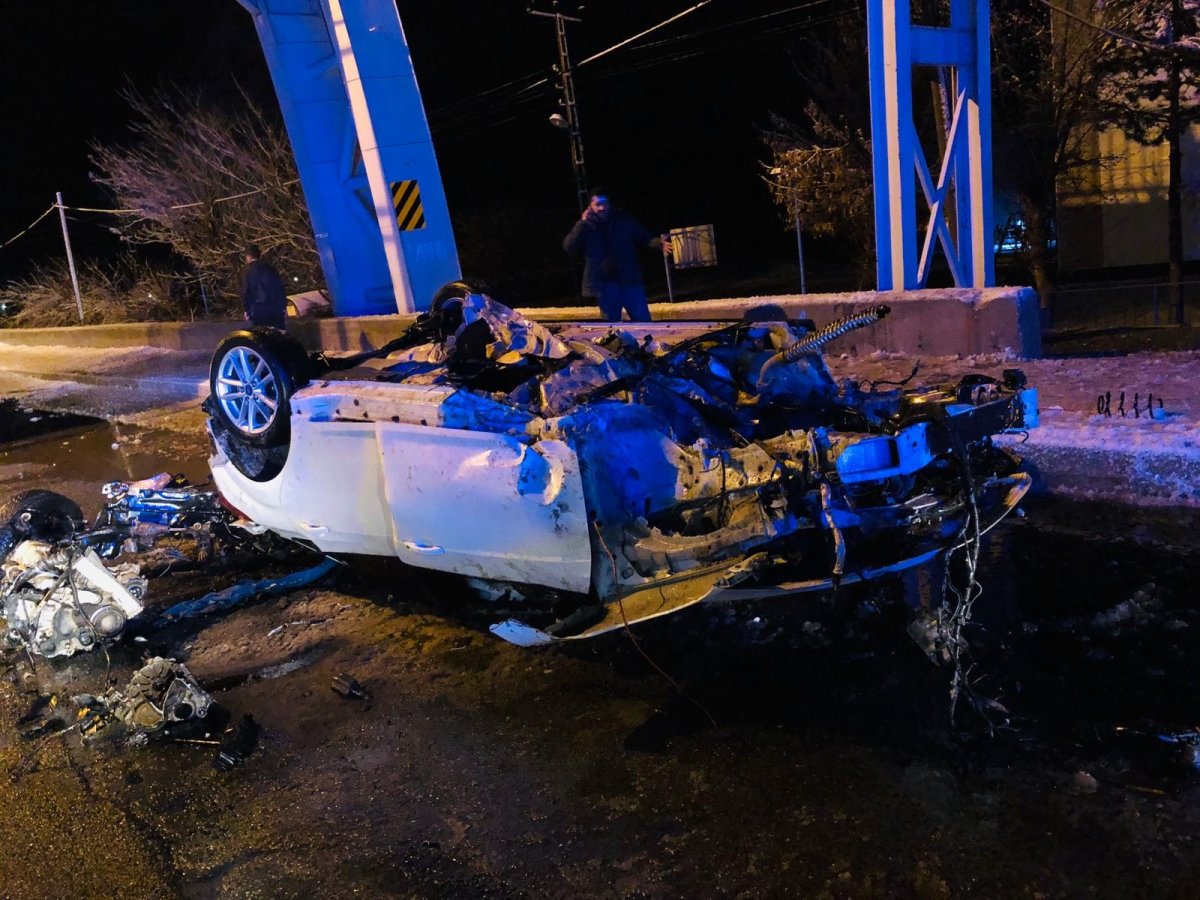 Tatvan'da trafik kazası: 4 yaralı