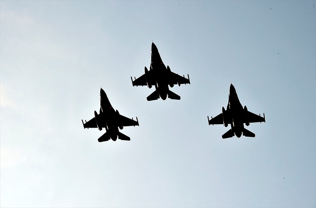 Türk F-16'ları Azerbaycan'da #1