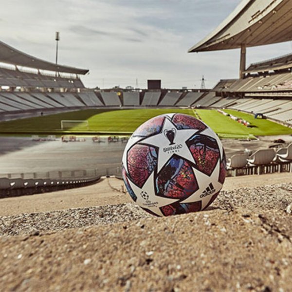 UEFA, 2021 finalini İstanbul'a verecek