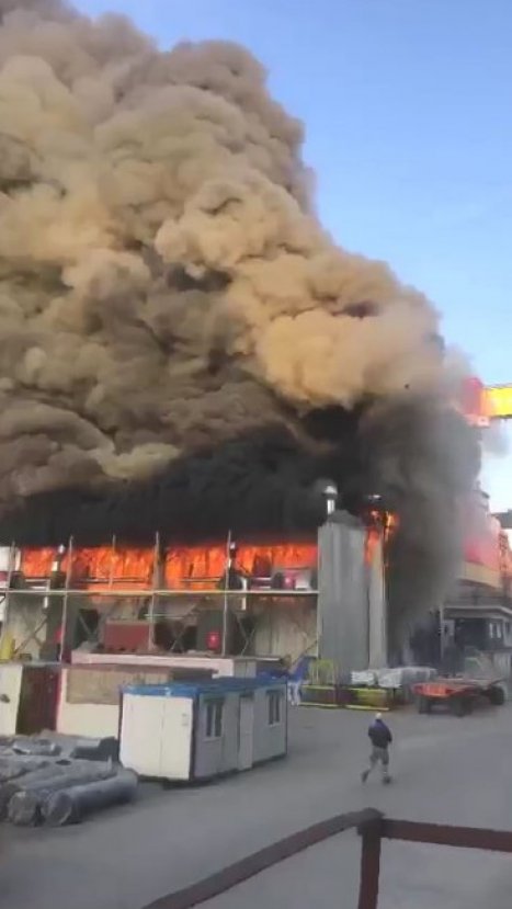 Yalova'da tersanede yangın: Ölen ya da yaralanan yok